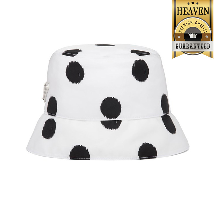 累積売上総額第１位！【PRADA】帽子_1HC137_2DW9_F0009