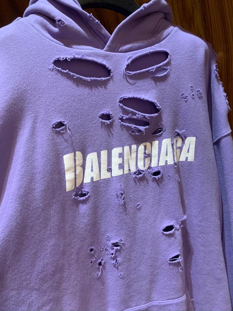 新色【BALENCIAGA】CAPS DESTROYED フーディー