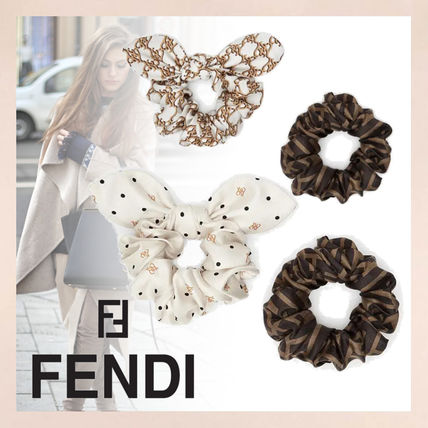 シュシュ FENDI x ヘアアクセサリー(レディース)|新作を海外通販【BUYMA】