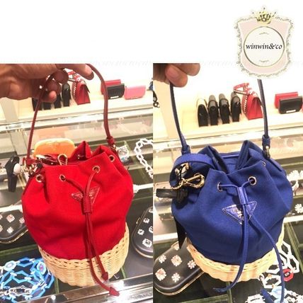 巾着 レッド（赤）系 PRADA(プラダ) - 海外通販のBUYMA