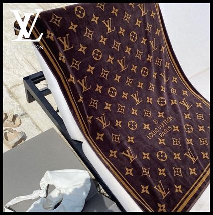 Louis Vuitton x ビーチタオル(レディース)|新作を海外通販【BUYMA】