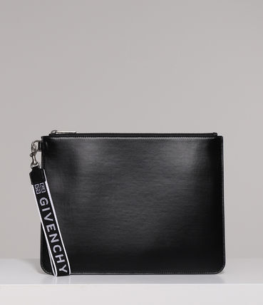 GIVENCHY(ジバンシィ) クラッチバッグ(レディース) - 海外通販のBUYMA