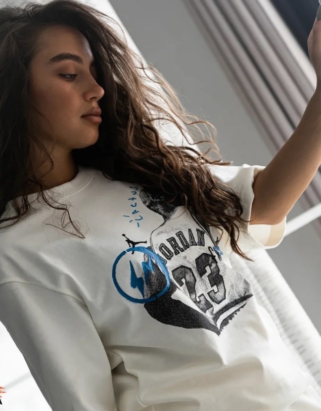 ★トリプルコラボ激レア!Jordan×Travis Scott×Fragment design ☆トリプルコラボ激レア!Jordan×Travis Scott×Fragment design