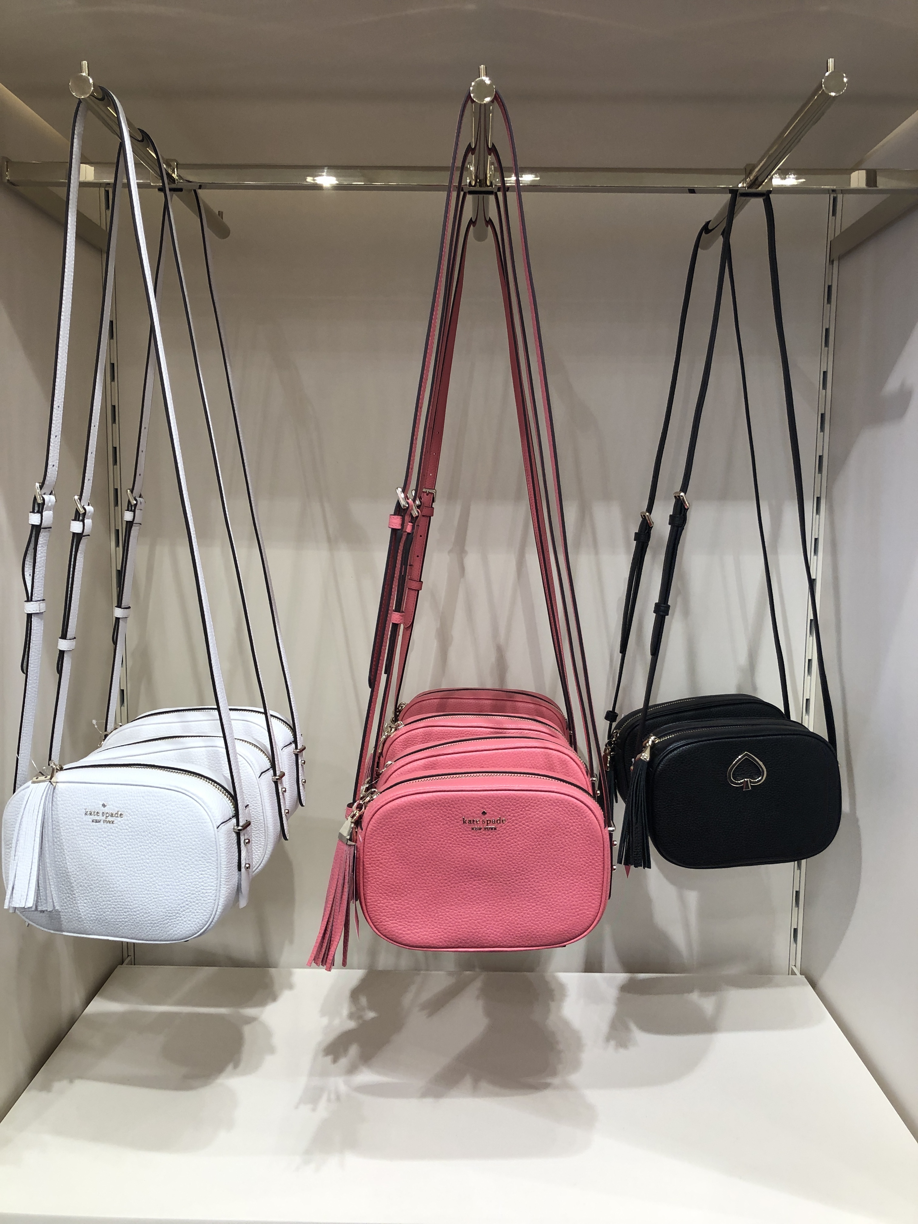 【SALE】ケイトスペード☆ロゴ入り☆定番カラー