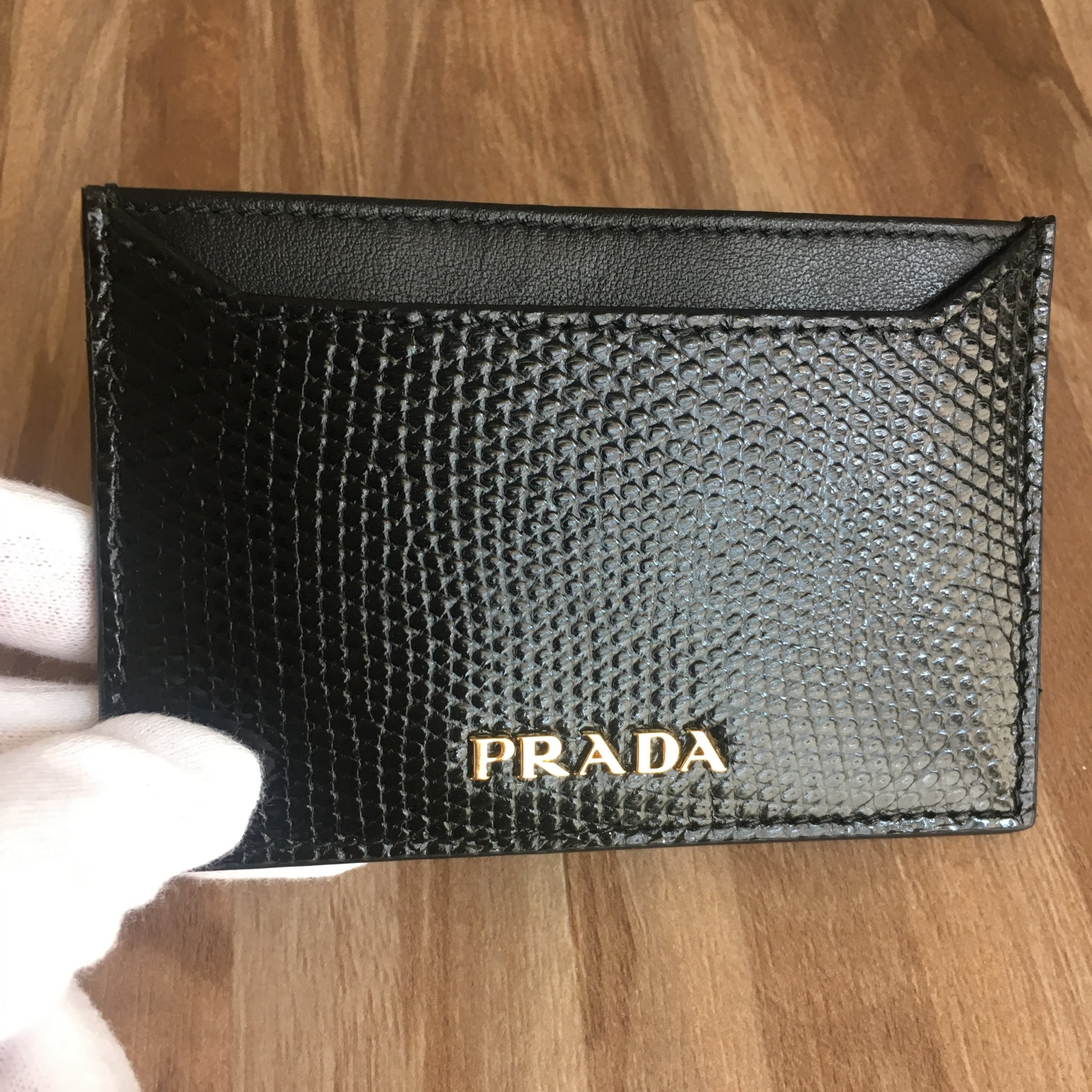 PRADA★ロゴ カードケース 名刺入れ★ブラック PRADA★ロゴ カードケース 名刺入れ★ブラック