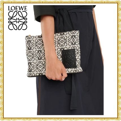 LOEWE x ポーチ(レディース)|新作を海外通販【BUYMA】 LOEWE x ポーチ(レディース)|新作を海外通販【BUYMA】