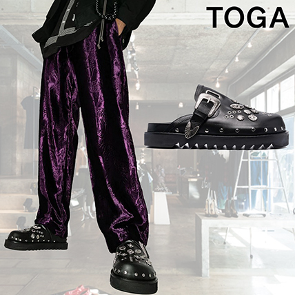高価値
完売間近■TOGA VIRILIS■Silver 黒 レザー clogs embellished サンダル 高価値
完売間近■TOGA VIRILIS■Silver 黒 レザー clogs embellished サンダル
