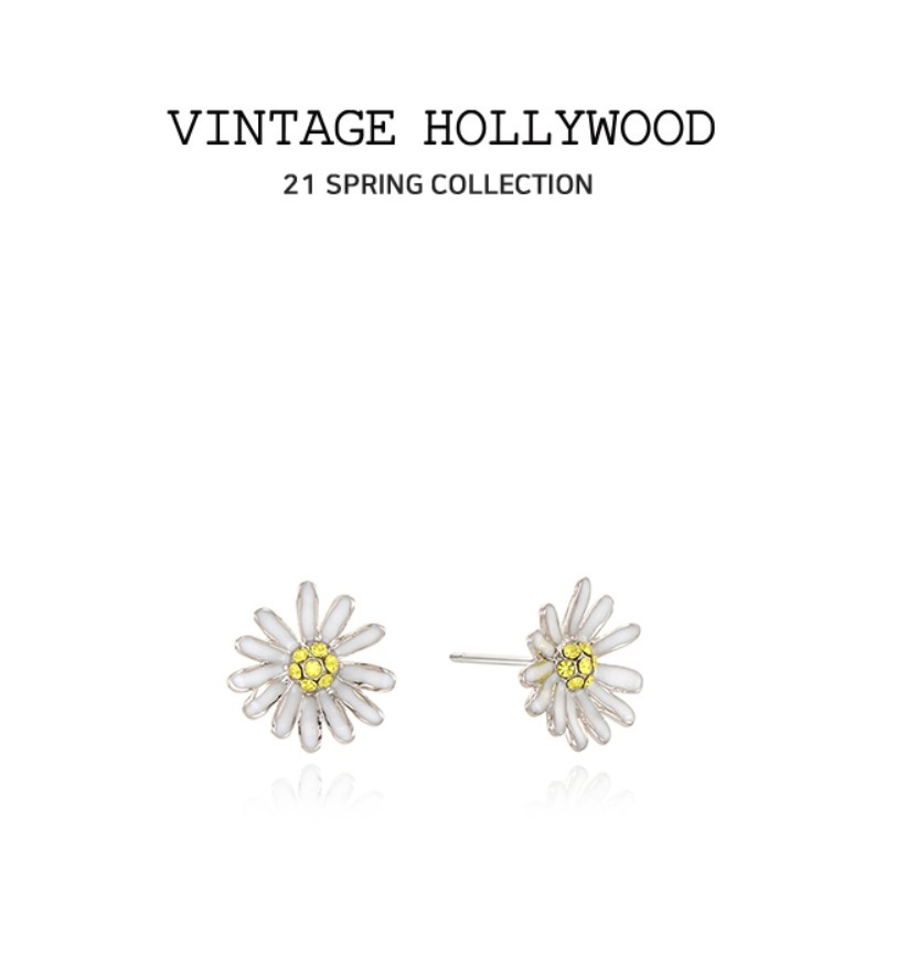 [VINTAGE HOLLYWOOD]★Mini Daisy Post Earring