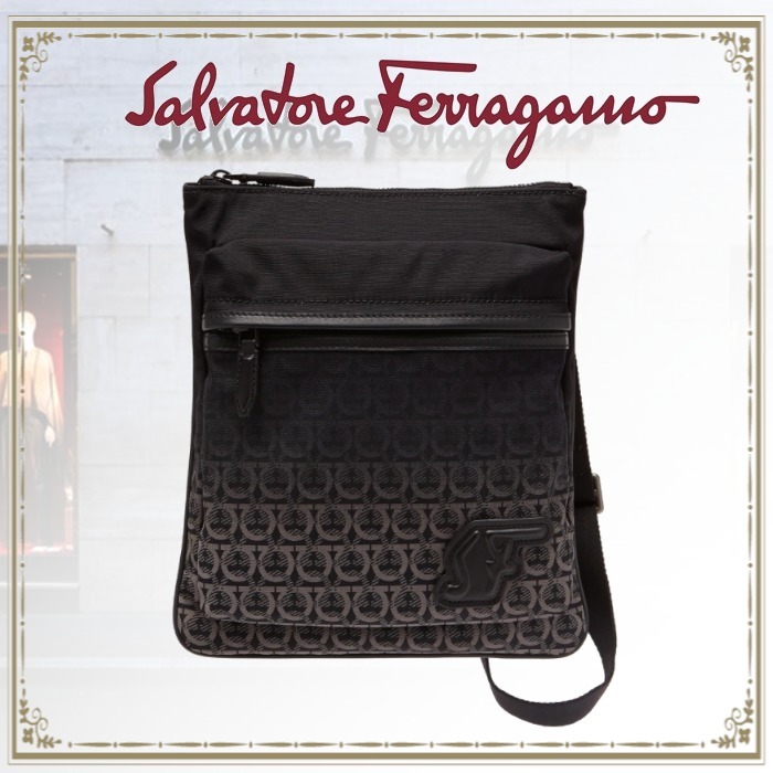 トップ 【☆完売必至☆】Salvatore Ferragamo☆ ショルダーバッグ ショルダーバッグ 色・サイズを選択:Nero - www.oroagri.eu トップ 【☆完売必至☆】Salvatore Ferragamo☆ ショルダーバッグ ショルダーバッグ 色・サイズを選択:Nero - www.oroagri.eu