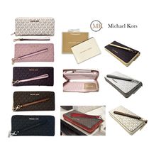 MK Jet Set Travel 収納充実 ロゴ 長財布 with リストレット