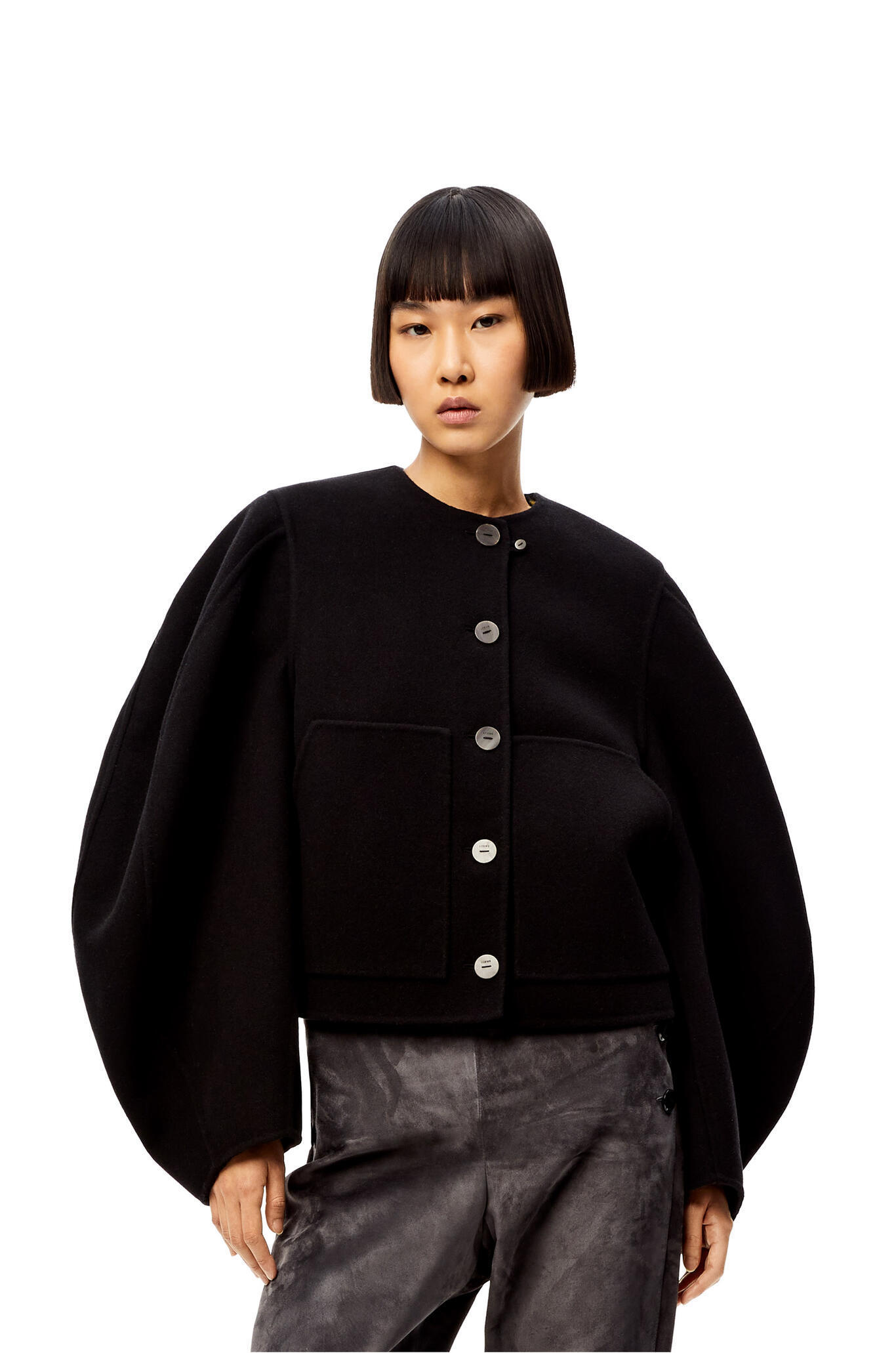 21AWランウェイ着 LOEWEロエベ サーキュラースリーブジャケット (LOEWE ...
