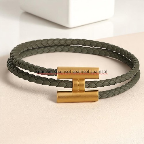 4色展開【HERMES】レザーブレスレット《トゥルニ》トレッセ♪
