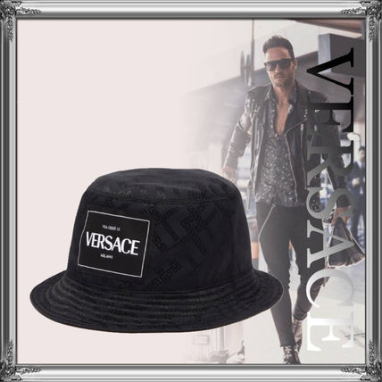 バケットハット VERSACE x ハット(メンズ)|新作を海外通販【BUYMA】 バケットハット VERSACE x ハット(メンズ)|新作を海外通販【BUYMA】