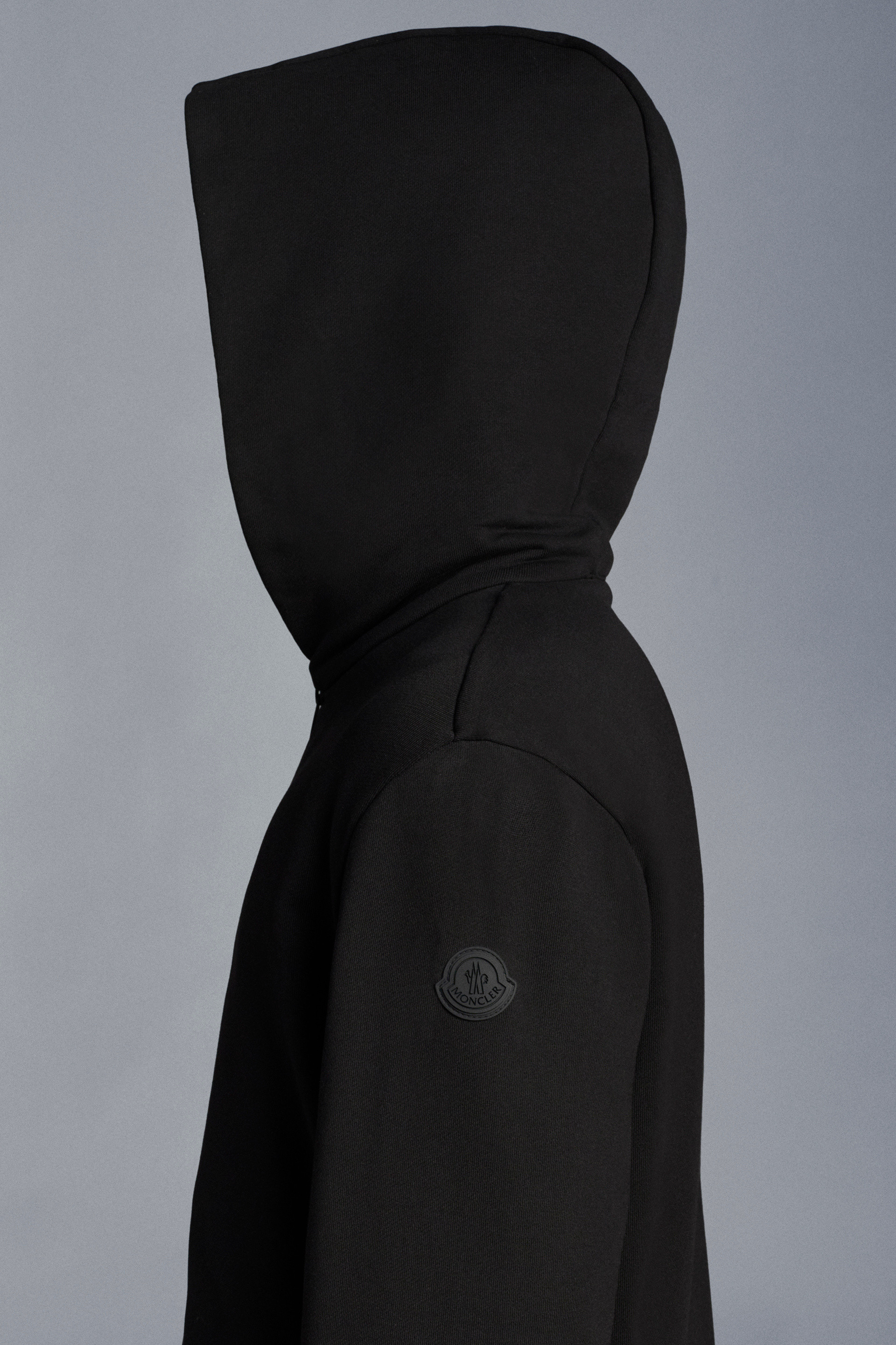 MONCLER】☆大人気☆フード付き ブラック パーカー♪ロゴ入り (MONCLER ...