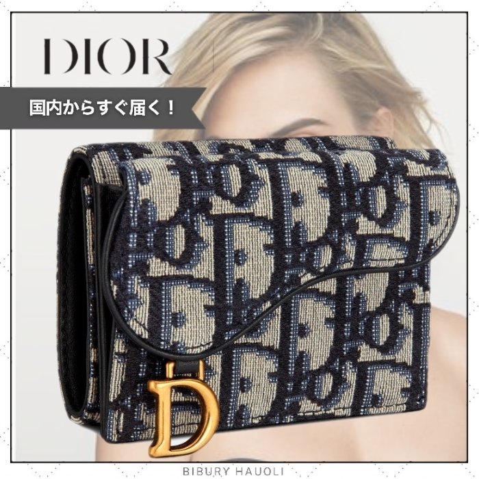 【日本未発売】 大人気【国内発送》Dior SADDLE コンパクト ウォレット 折りたたみ財布 【日本未発売】 大人気【国内発送》Dior SADDLE コンパクト ウォレット 折りたたみ財布