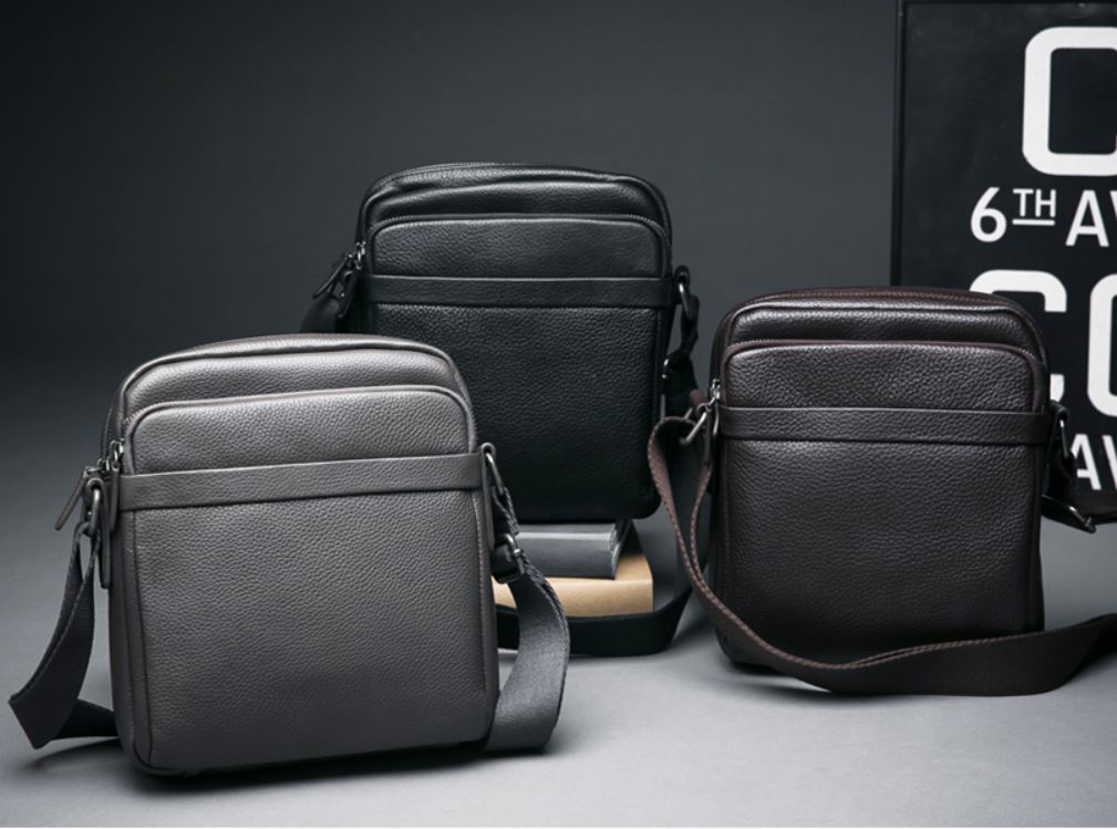 シンプル上品のジップ開閉メンズクロスバッグ