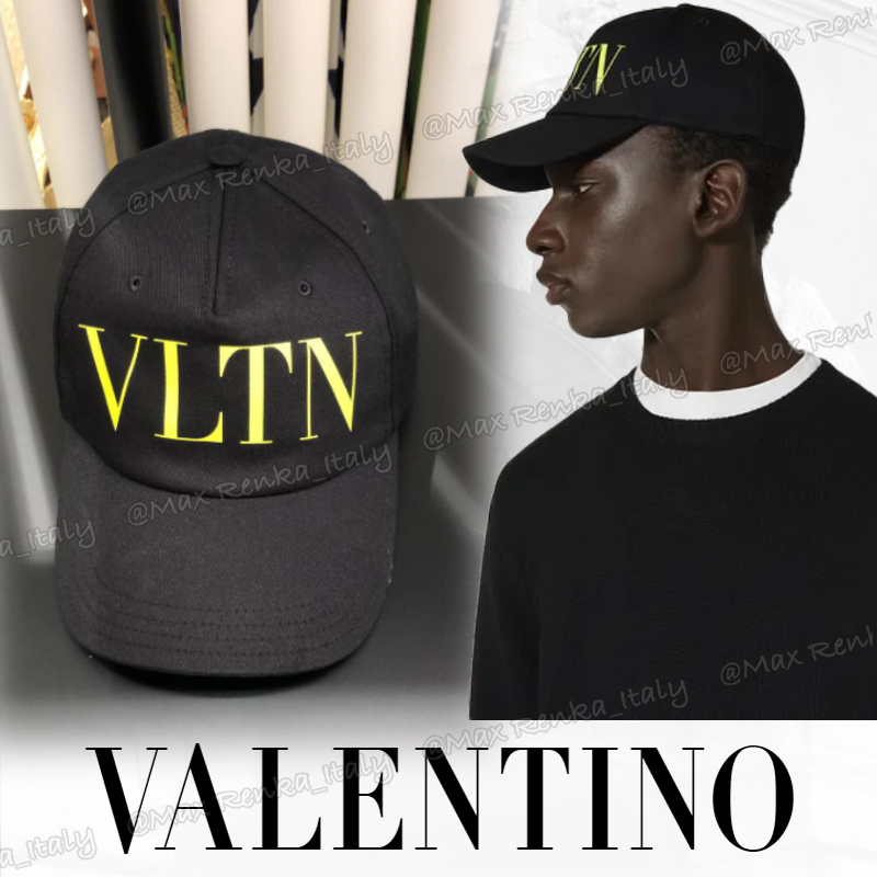 最新 レア【VALENTINO】VLTNロゴプリント/ベースボールキャップ キャップ 最新 レア【VALENTINO】VLTNロゴプリント/ベースボールキャップ キャップ