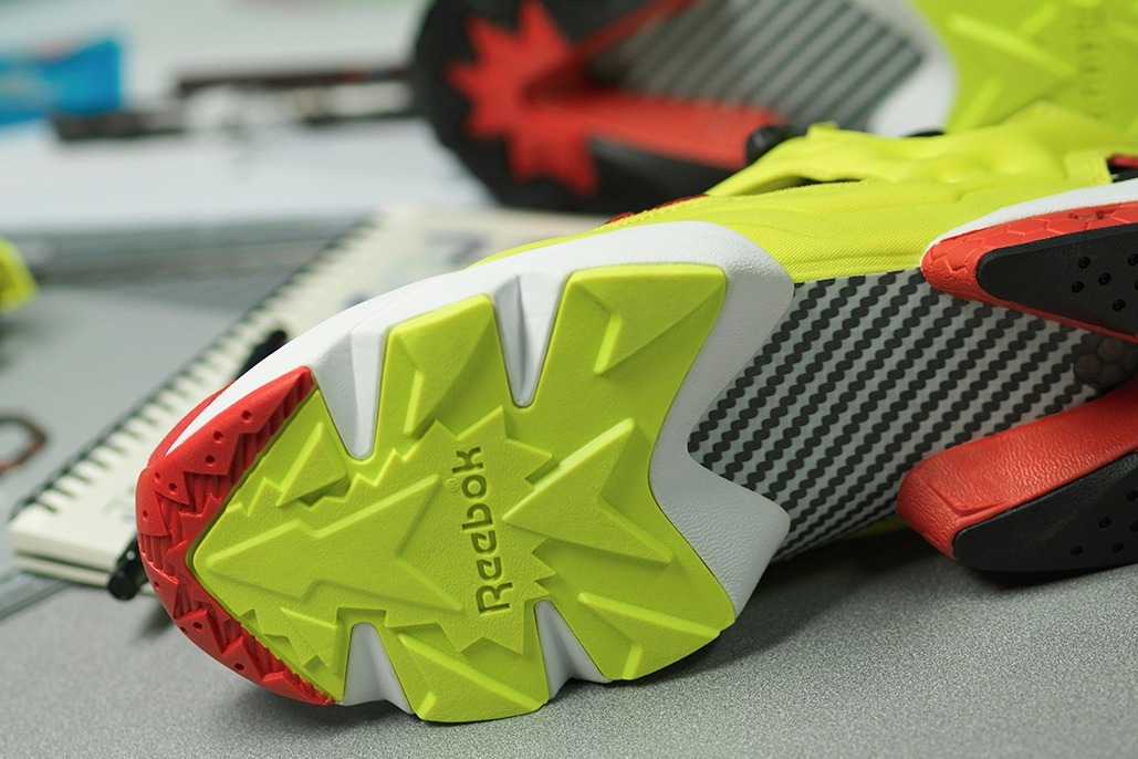 ★REEBOK★送関込★激レア確定！世界が欲しがるプレミアムな一足