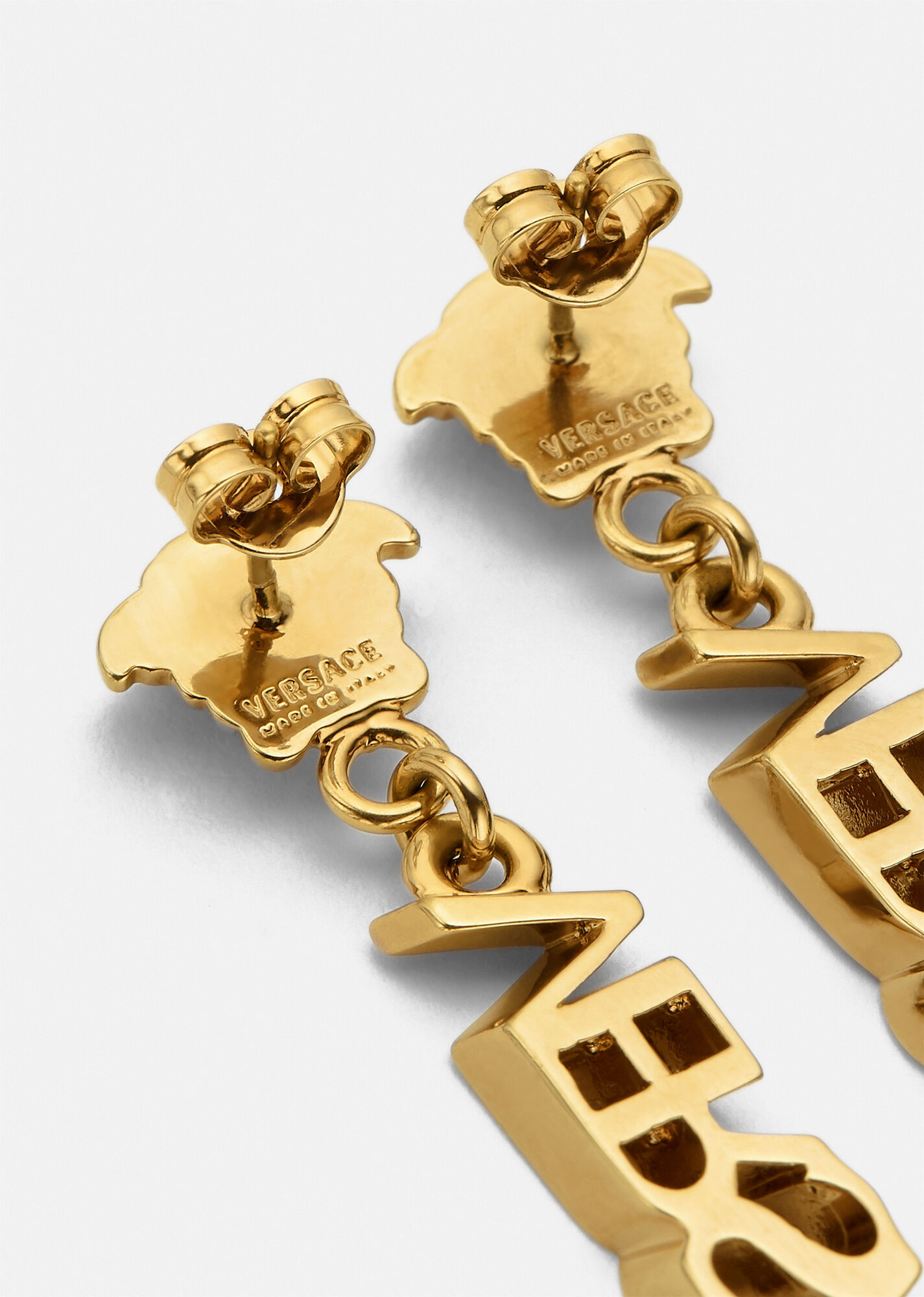 【安心の国内発送】ヴェルサーチェ VERSACE Vロゴ ピアス VERSACE ヴィルトゥス スタッドイヤリング V ロゴ (VERSACE