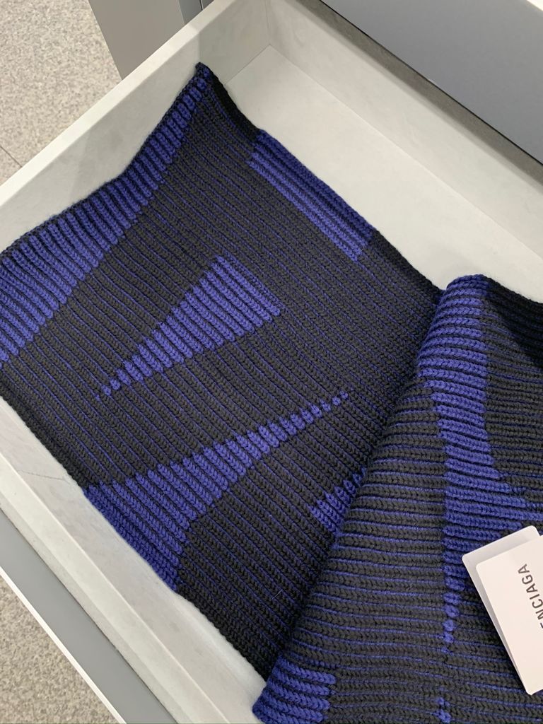 名作】BALENCIAGA リバーシブルロングマフラー