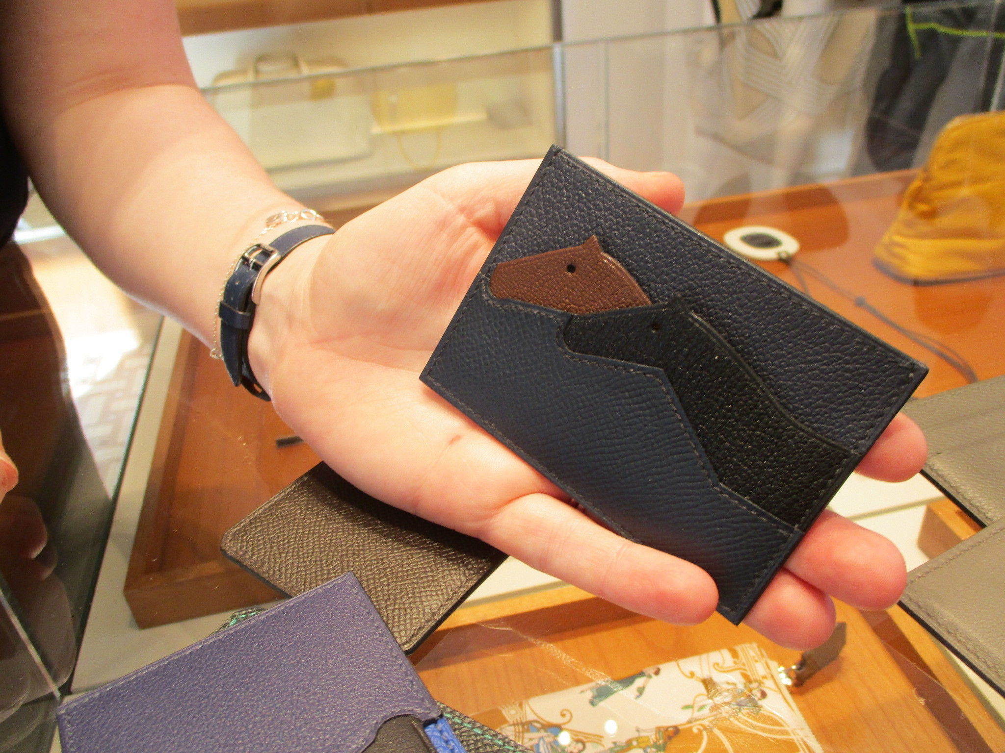 HERMES - HERMES 馬デザイン 名刺入れ エルメス カードケースの
