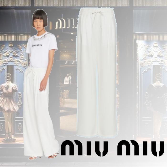 【★大人気★】 MIUMIU ☆ キャディパンツ ボトムスその他 【★大人気★】 MIUMIU ☆ キャディパンツ ボトムスその他