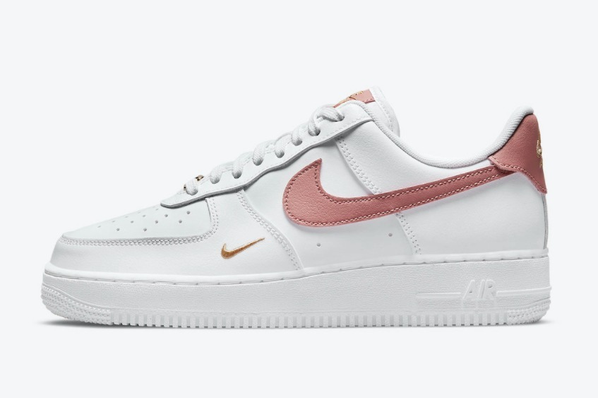 ★NIKE★送関込★超厳選！キュートな足元で周りから注目の的♪ ☆NIKE☆送関込☆超厳選！キュートな足元で周りから注目の的♪