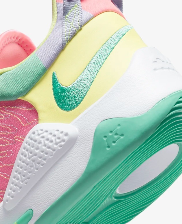 最新☆バスケットシューズ☆話題沸騰中☆PG 5☆お早めに！ (Nike