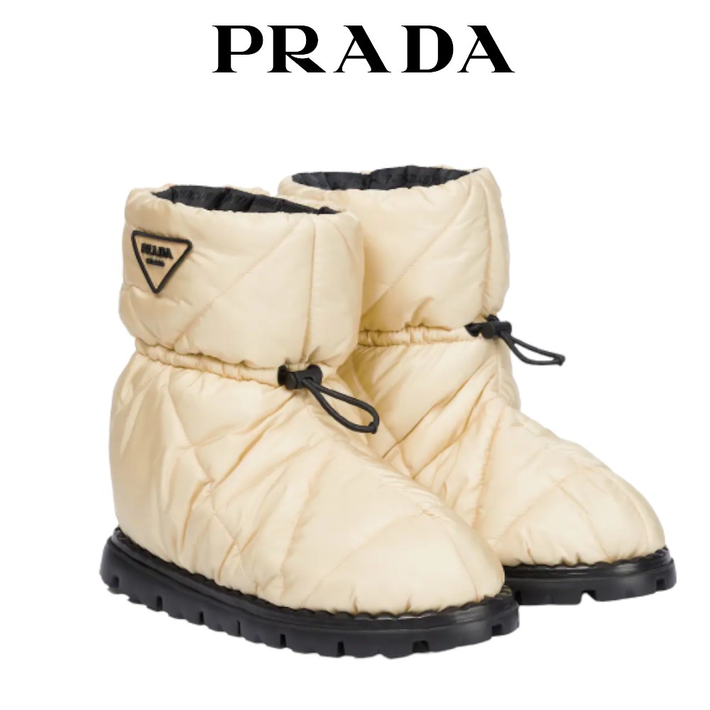 柔らかい
【話題】PRADA キルティングナイロンスノーブーツ ショート丈 ショートブーツ・ブーティ 柔らかい
【話題】PRADA キルティングナイロンスノーブーツ ショート丈 ショートブーツ・ブーティ