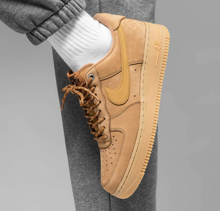 【入手困難】NIKE AIR FORCE 1 LOW ’07 \"FLAX\" 2019★WHEAT-GUM