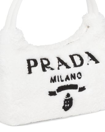 Re-Edition,2000 PRADA x バッグ・カバン(レディース) - 海外通販のBUYMA