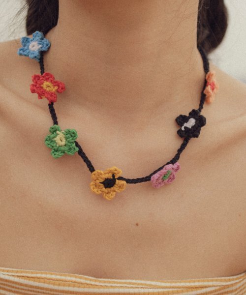 [MERRYMOTIVE] BLACKPINK着用☆Color flower knit necklace
