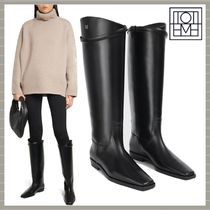 大人気 【TOTEME】The Riding Boot レザー スクエアトゥ ブーツ