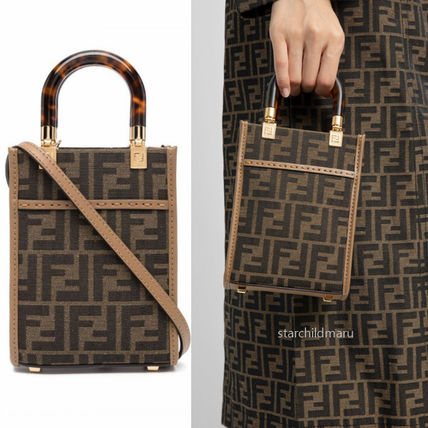 FENDI(フェンディ) ショルダーバッグ・ポシェット(レディース) - 海外