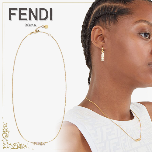 有名な高級ブランド
21AW FENDIフェンディ クリスタル付きロゴネックレス ゴールド ネックレス・ペンダント 有名な高級ブランド
21AW FENDIフェンディ クリスタル付きロゴネックレス ゴールド ネックレス・ペンダント