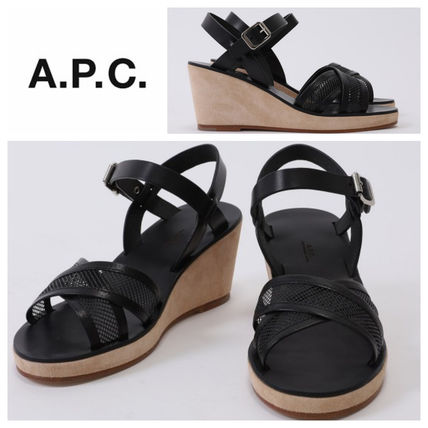 A.P.C.(アーペーセー) サンダル・ミュール(レディース) - 海外通販のBUYMA