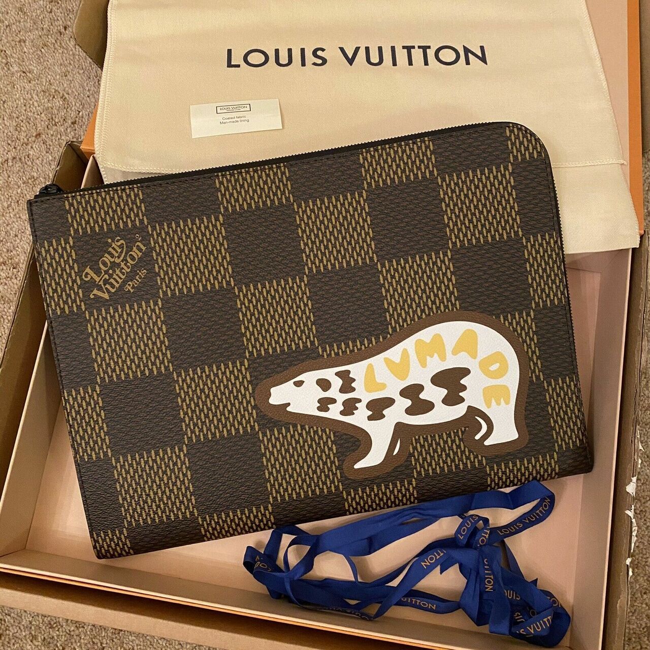 クラッチバッグ Louis Vuitton Nigo Pochette Jour Damier Ebene Giant GM Brown