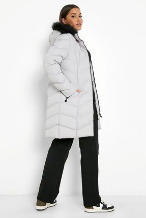 boohoo Faux Fur Hooded Panelled アウター パーカー 3色 boohoo Faux Fur Hooded Panelled アウター パーカー 3色