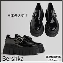 スペイン☆Bershka♪バックル付きエナメル厚底ローファー/追跡込 スペイン☆Bershka♪バックル付きエナメル厚底ローファー/追跡込