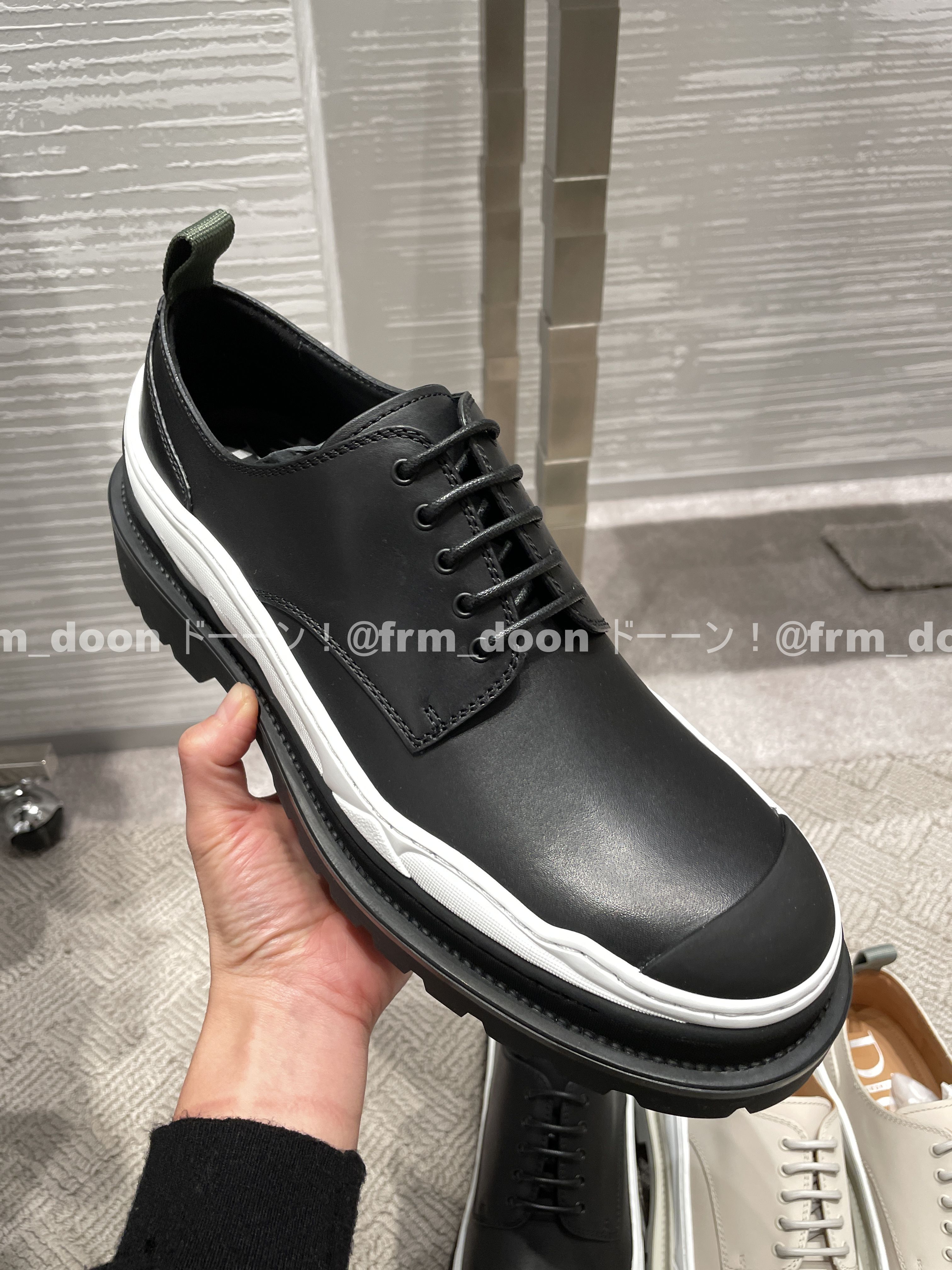 Dior スニーカー 【DIOR】2022 SS新作 DIOR AND SACAI ダービーシューズ(4)