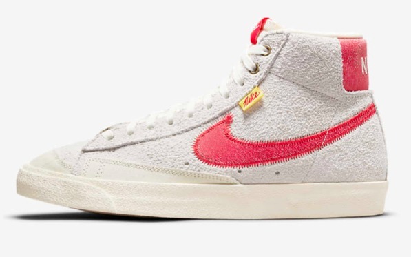 最新☆ブレーザー！☆Nike Blazer Mid '77 Premium☆お早めに！ 最新☆ブレーザー☆話題沸騰中☆Nike Blazer Mid '77☆お早めに