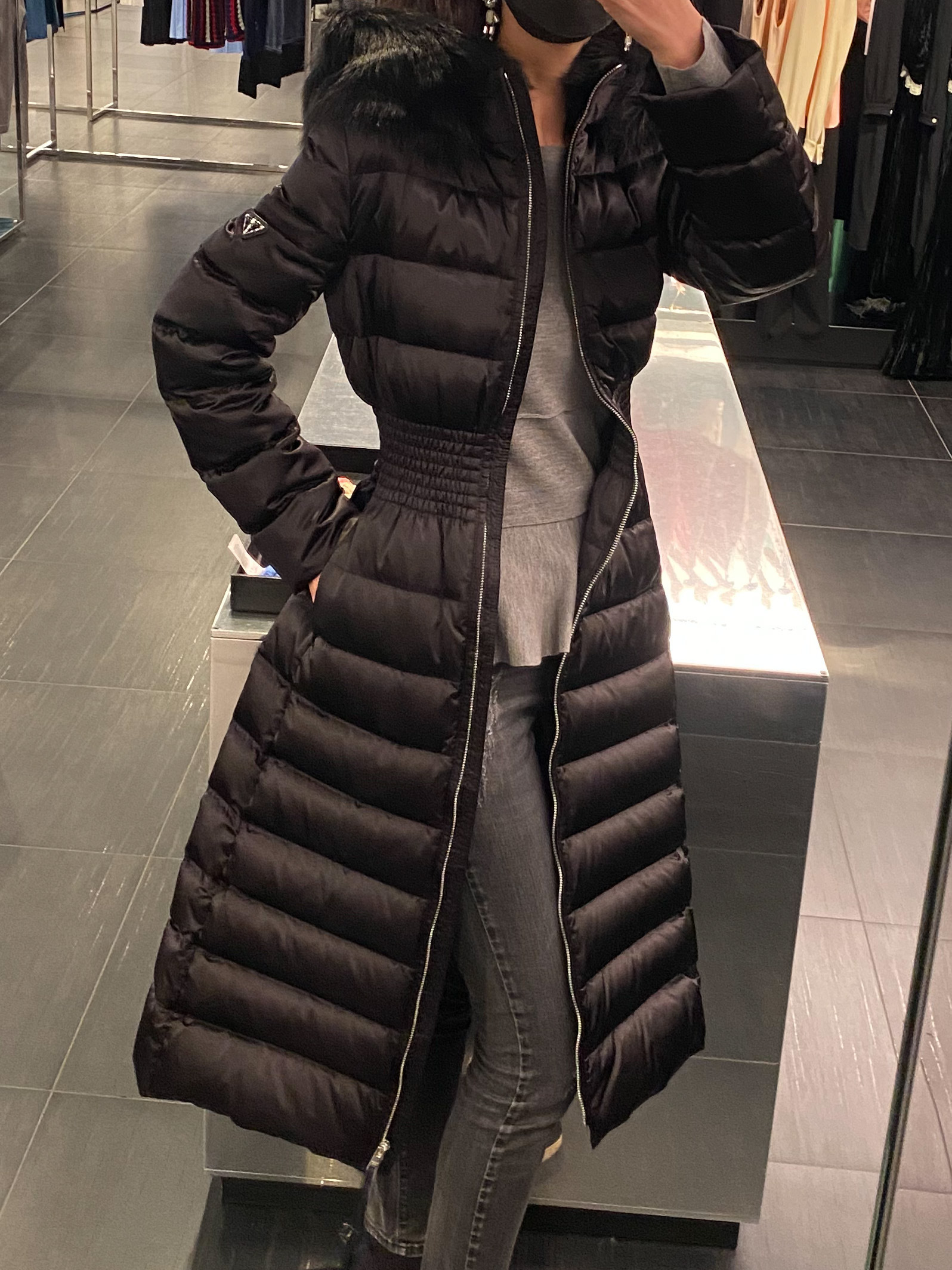 PRADA((29E364))ファー付きロングダウンコート (PRADA/ダウン