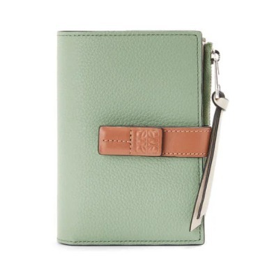 【LOEWE】新作スリムジップ二つ折り財布 Slim Zip Bifold Wallet ...