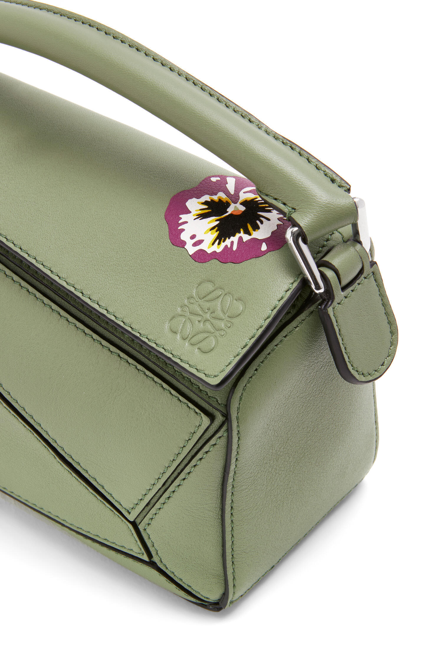 LOEWE ハンドバッグ ☆LOEWE☆カーフスキンPansies Mini Puzzleバッグ《送料無料》(10)