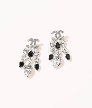 chanel クルーズ ピアス(レディース)|新作を海外通販【BUYMA】