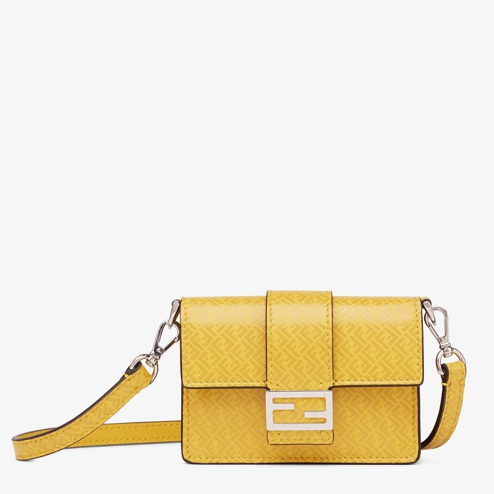 【FENDI】マイクロ フラット バゲット カーフレザー イエロー FF
