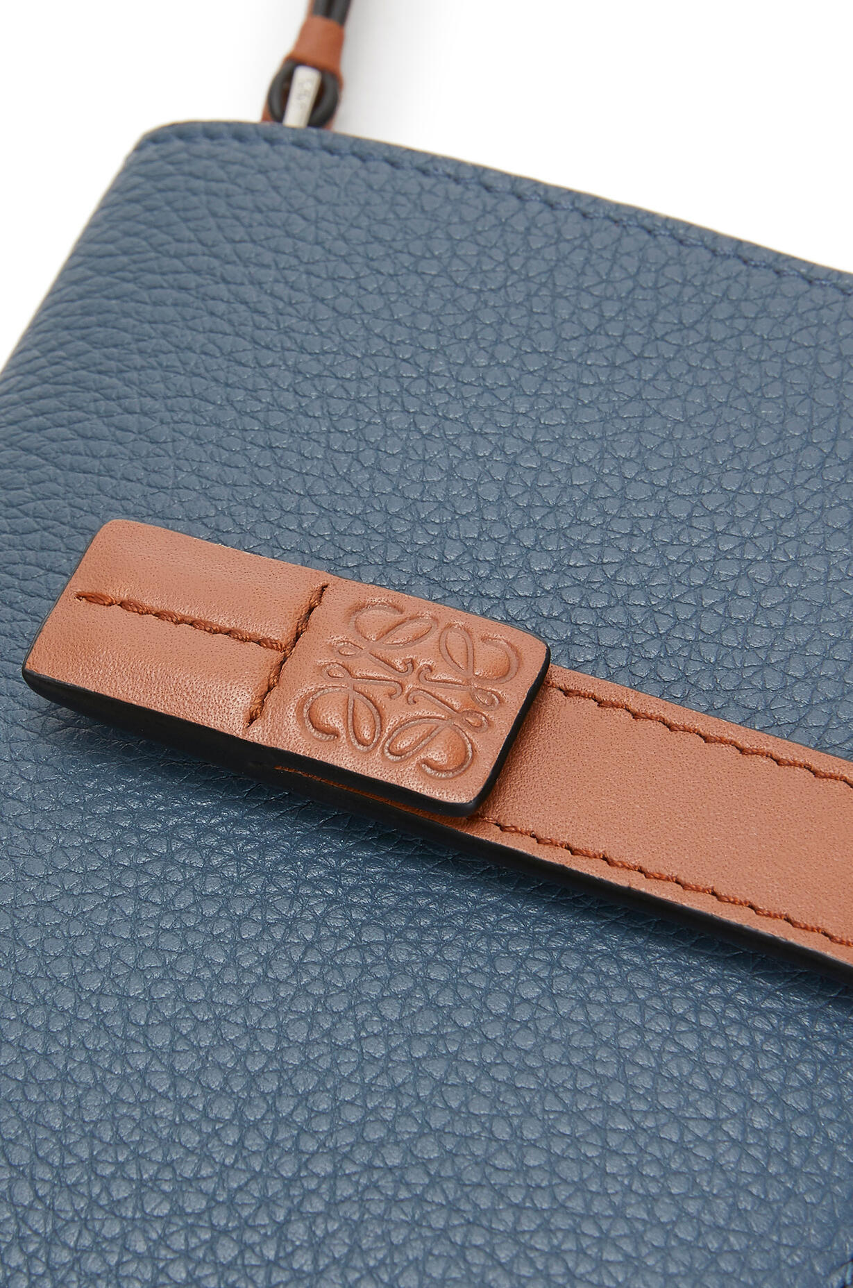 LOEWE 折りたたみ財布 【関税・送料込】LOEWEロエベ コンパクトなジップウォレット(15)