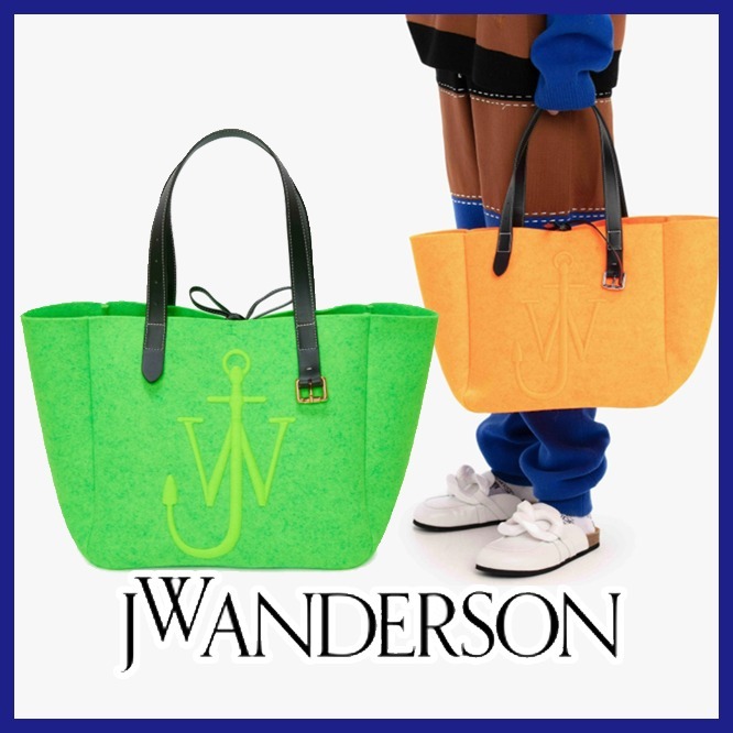 偉大な JW ANDERSON ♠ ベルトトート トートバッグ 偉大な JW ANDERSON ♠ ベルトトート トートバッグ