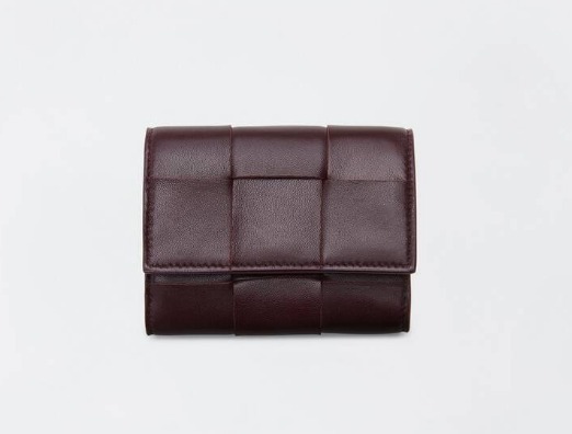 ☆BOTTEGA VENETA☆イントレチャート三つ折りファスナー付き財布