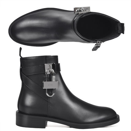 GIVENCHY x ショートブーツ・ブーティ(レディース) - 海外通販のBUYMA